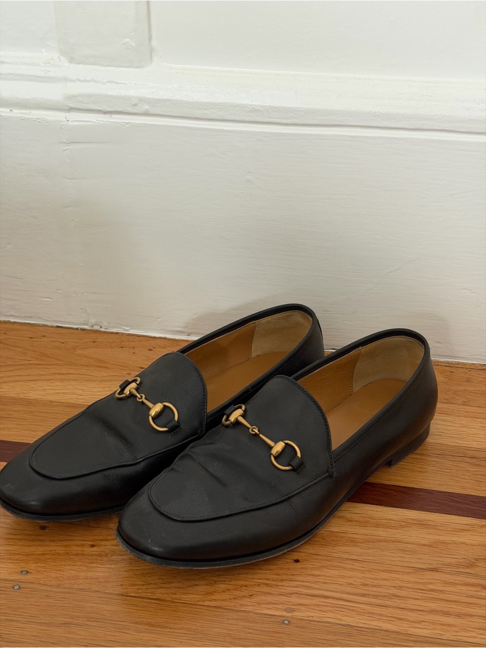 Gucci Black Leather Horsebit Loafers with Gold Hardware - Picture 2 of 3